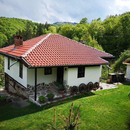 Къща За Гости Ножери Tryavna Luaran gambar