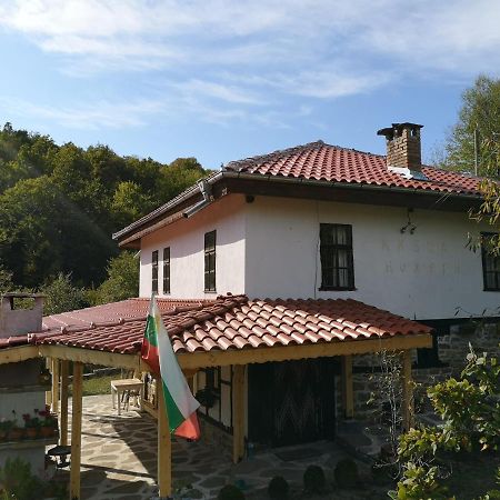 Къща За Гости Ножери Tryavna Luaran gambar