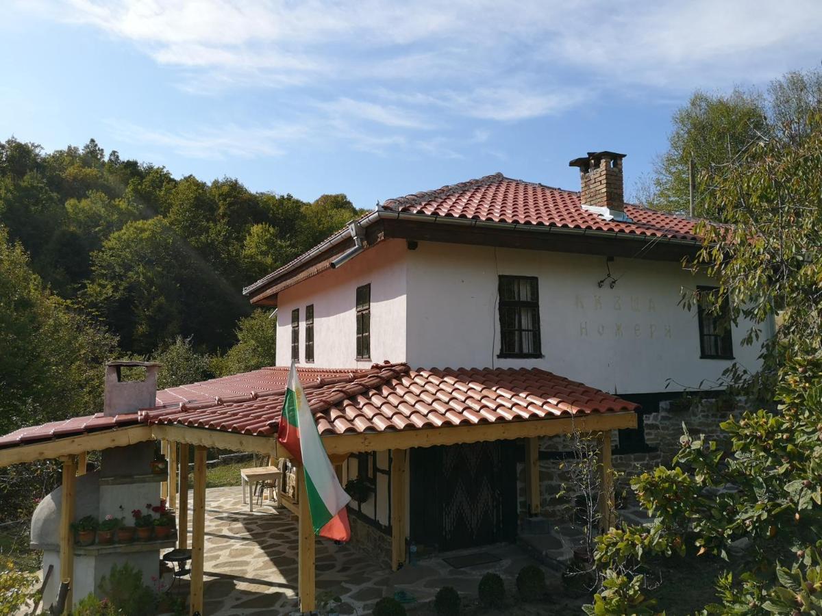 Къща За Гости Ножери Tryavna Luaran gambar